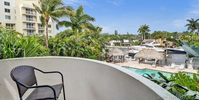 Building Photo - 1361 S Ocean Blvd