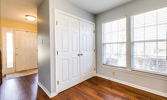 Building Photo - 4922 Bunclody Ct