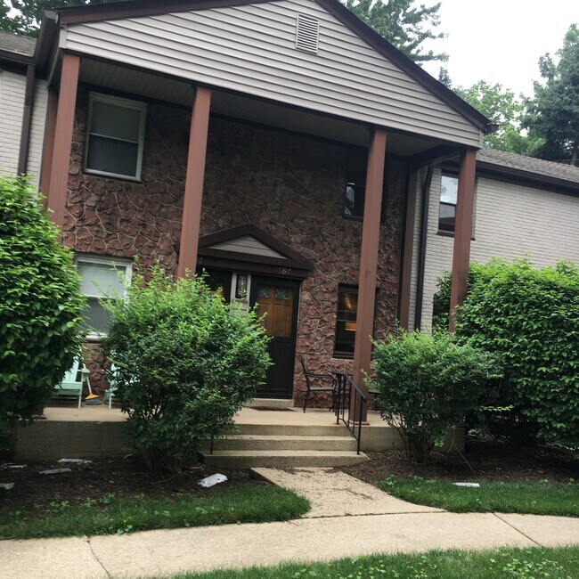 Front porch - 189 Newman St