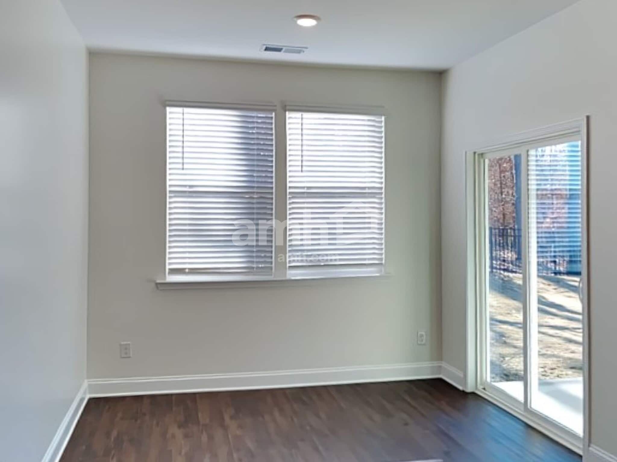 Building Photo - 606 Rivermist Dr