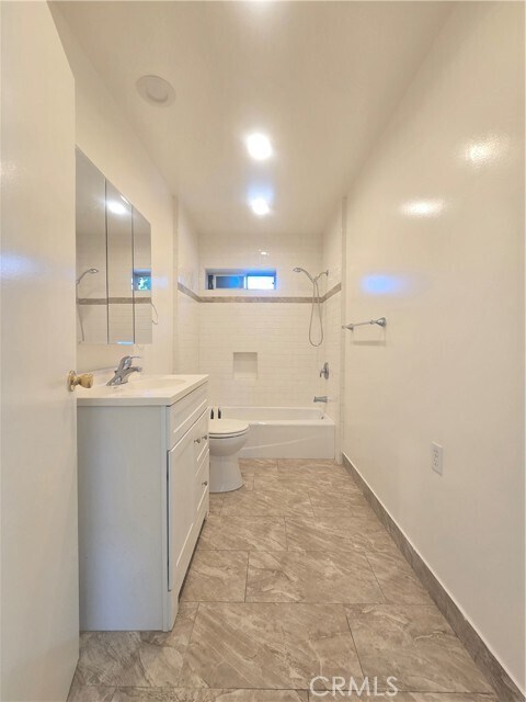 Building Photo - 116 N Alta Vista Ave