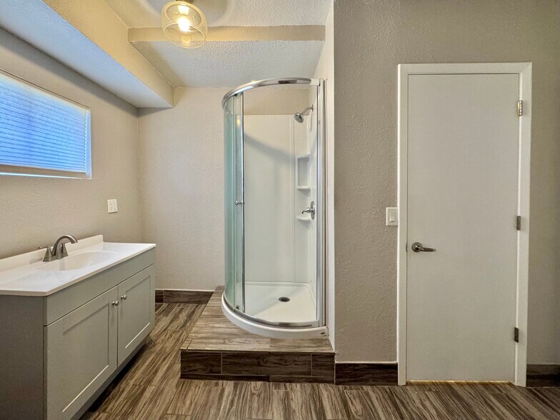 Building Photo - 3767 Kicking Horse Dr