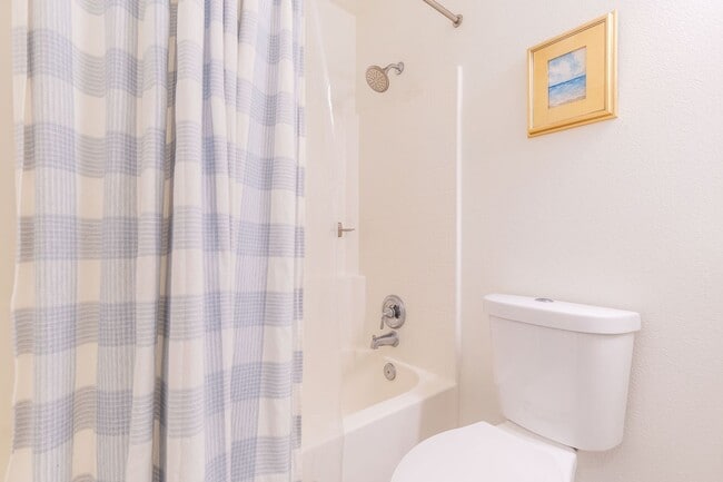 Building Photo - 3 Bed 2.5 Bath In The Heart Of Eagle