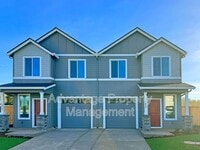 Building Photo - 5025 NW Torchcrest Pl