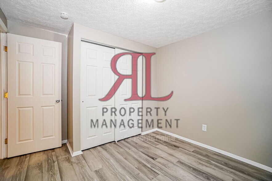 Building Photo - 3465 Clarkston Ave