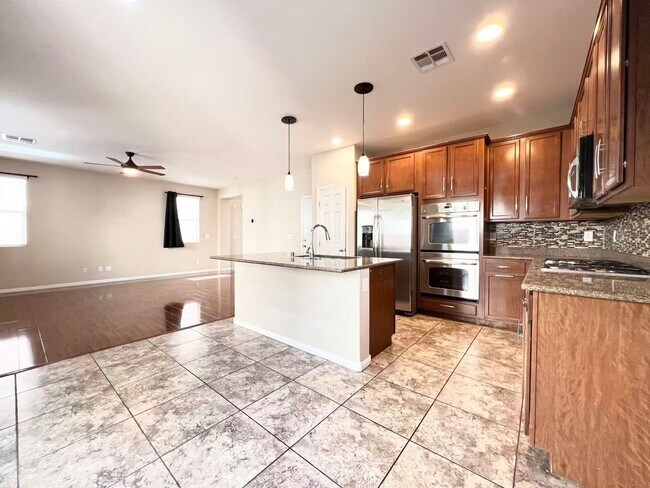 Building Photo - Charm House In Southern Highlands