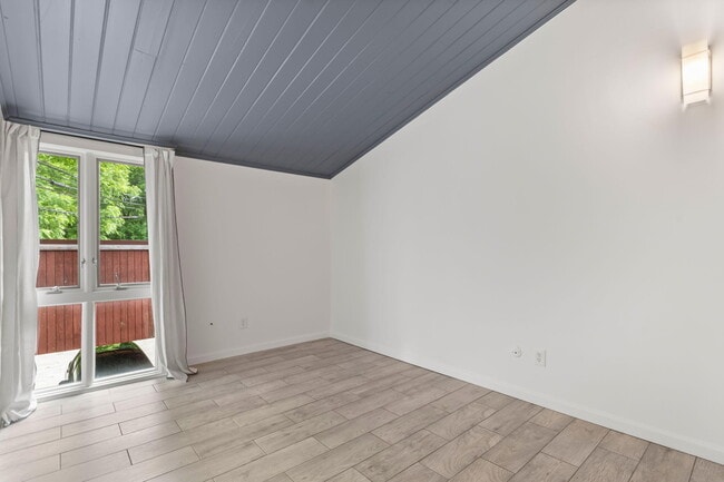 Building Photo - 1815 Independence Blvd