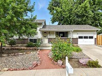 Building Photo - 1512 Keaton Ln