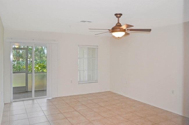 Building Photo - 9410 Ivy Brook Run