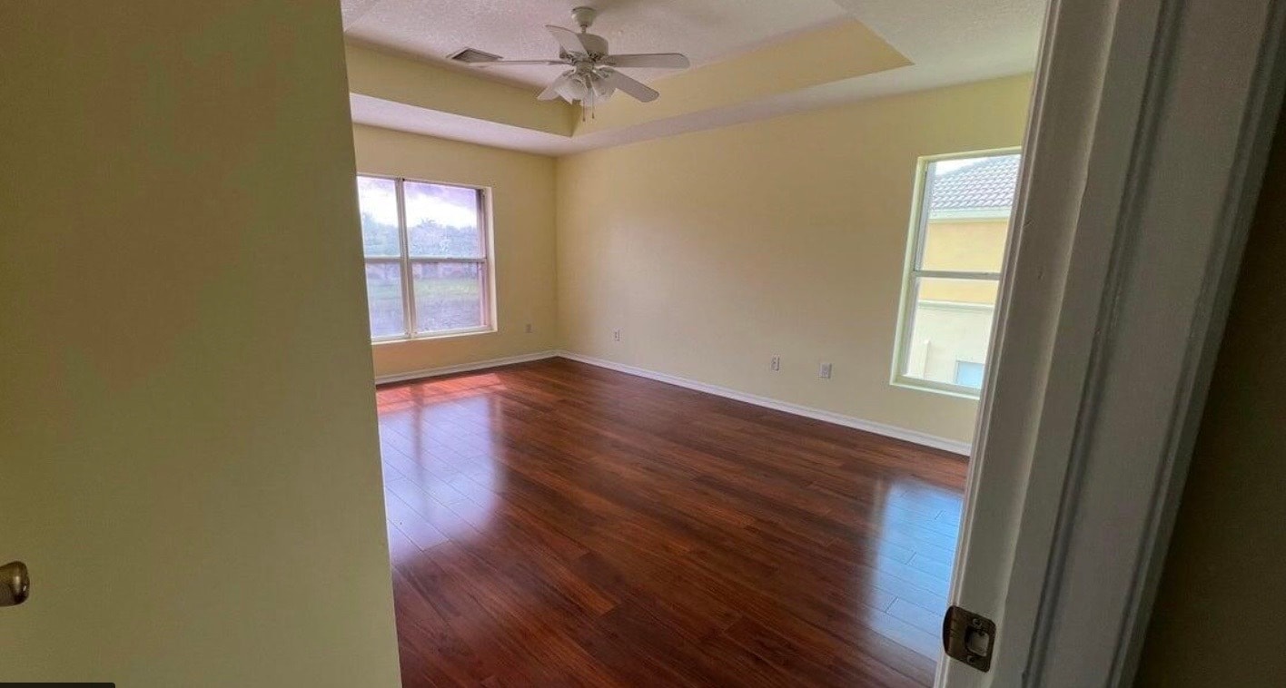 Building Photo - 274 River Bluff Ln