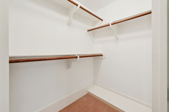 Building Photo - 5636 Kiam St