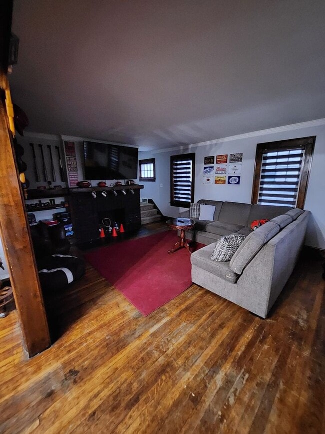 Building Photo - Beautiful Cleveland Heights Home – Prime Location