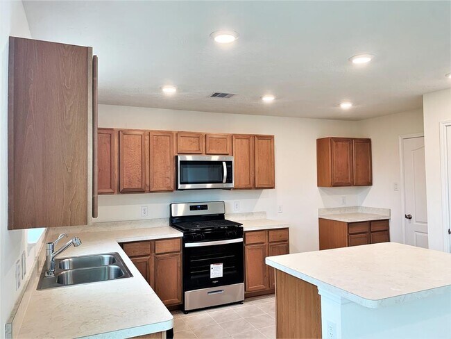 Building Photo - 1215 Painted Bunting Dr