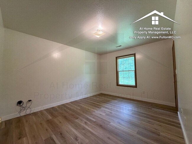 Building Photo - 469–471 Law Court