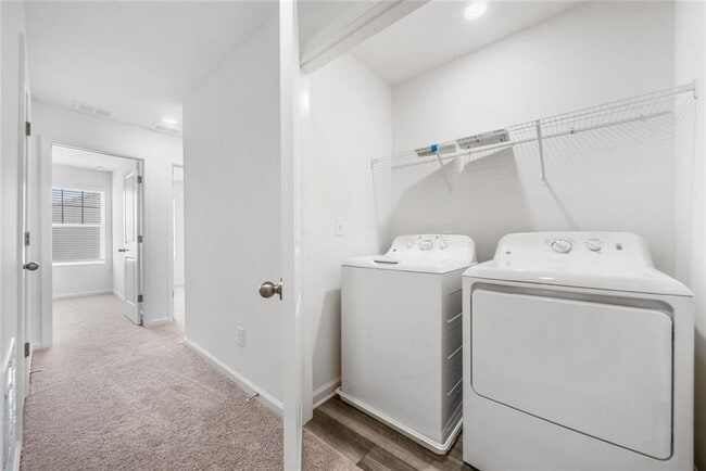Building Photo - 602 Jervis Wy