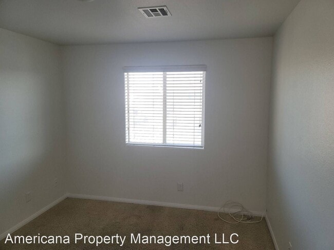 Building Photo - 4 br, 2.5 bath House - 4524 Silverado Sage...
