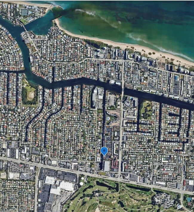 Building Photo - 2533 NE 15th St