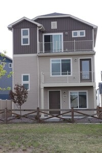 Building Photo - 5836 Thurless Ln