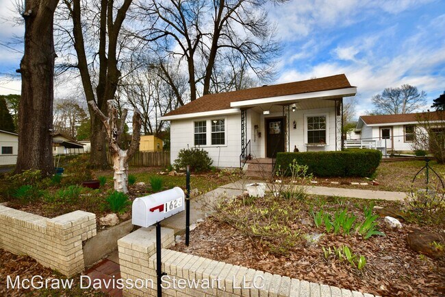 Building Photo - 2 br, 1 bath House - 1623 Texas St.