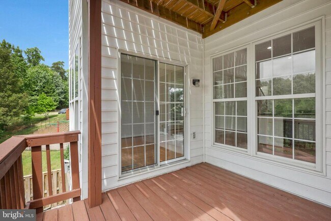 Building Photo - 5270 Kestrel Crossing Dr