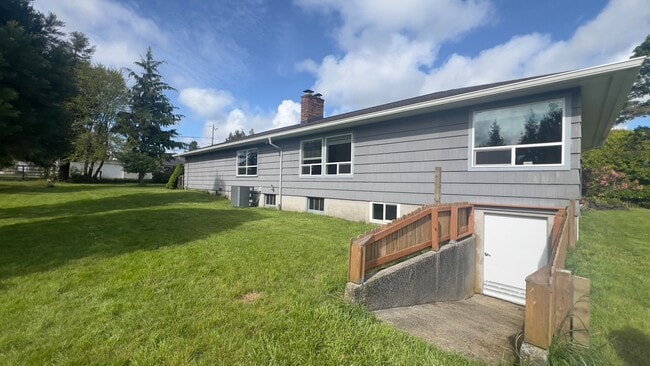 Building Photo - 35144 Reith Larson Ln