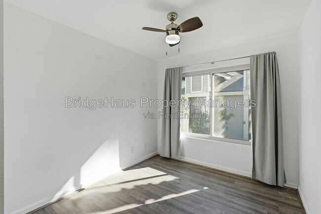 Building Photo - 7328 Tooma St