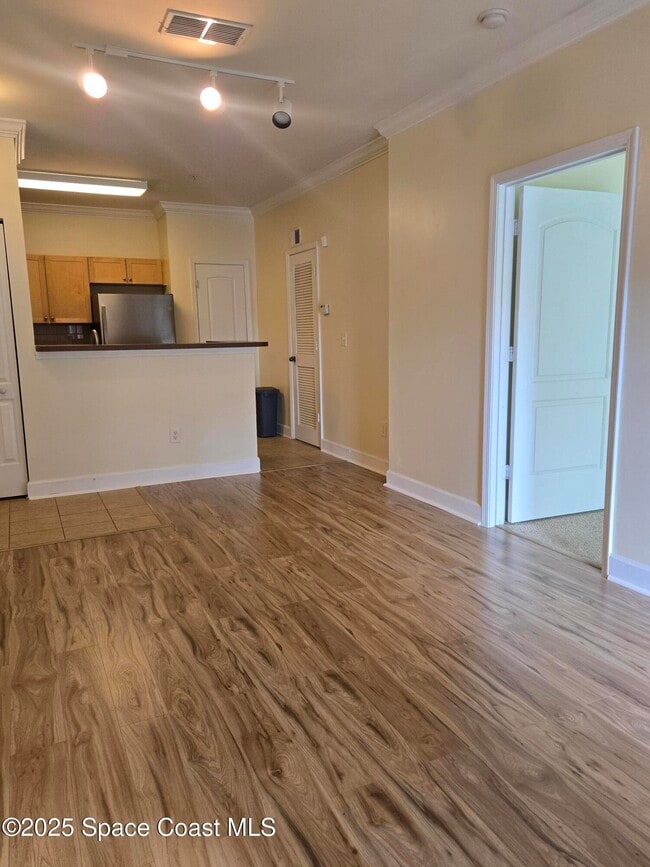 Building Photo - 6470 Borasco Dr