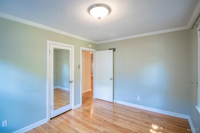 Building Photo - 330 Calvert Ave