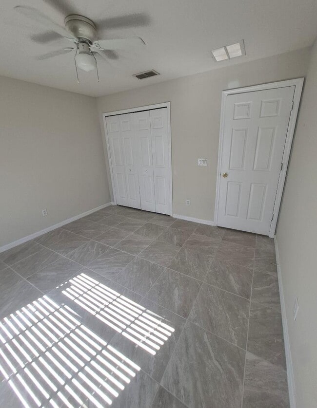 Building Photo - 2747 Eagle Canyon Dr S