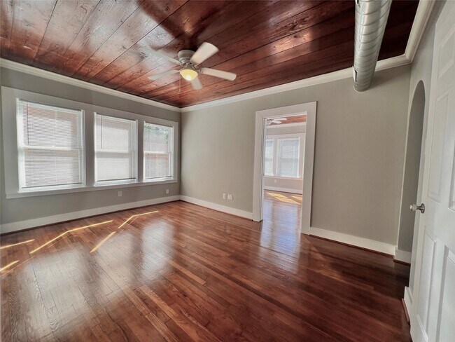 Building Photo - 2021 Kane St