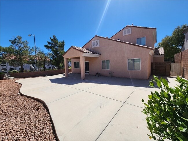 Building Photo - 753 Maranello St