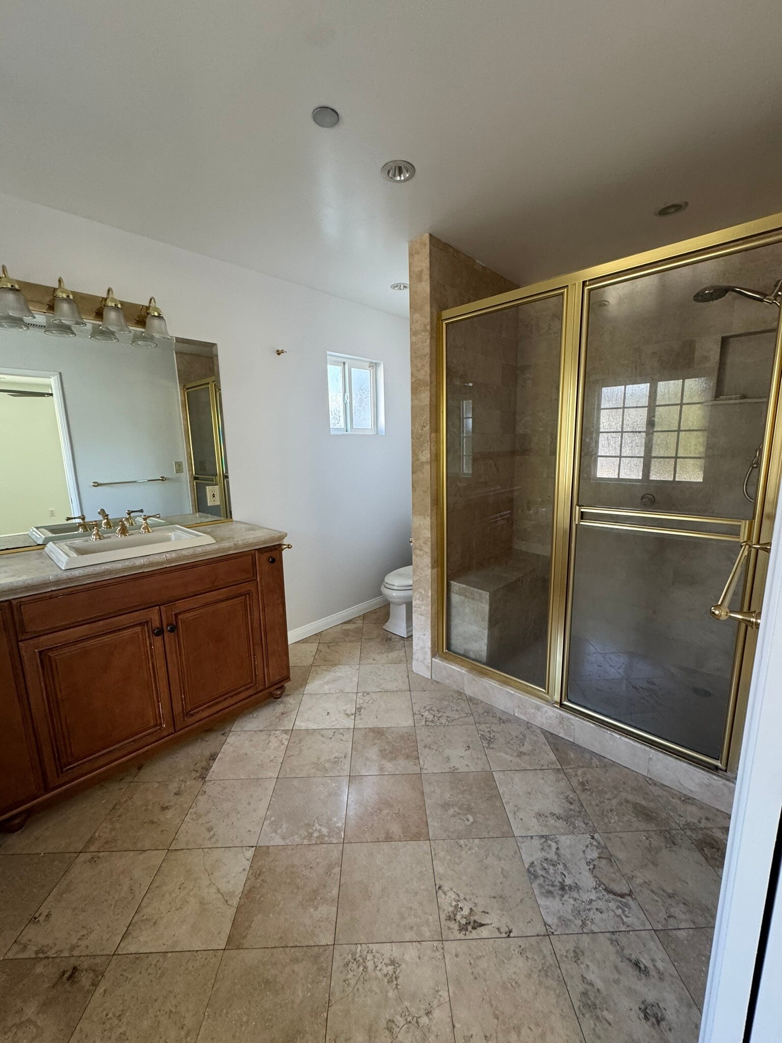 Master Bathroom - 11405 McDonald St