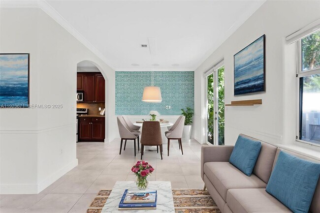 Building Photo - 13909 SW 86th Ct