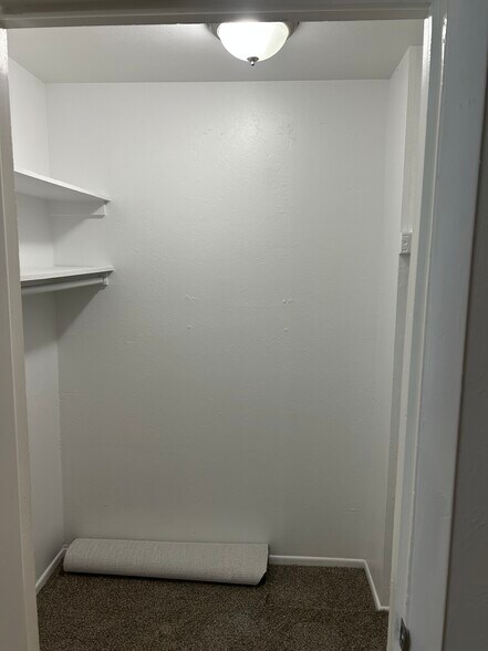 Building Photo - 4339 Ericson Dr