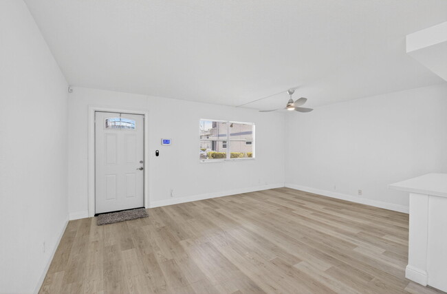 Building Photo - 103 Brittany Ln