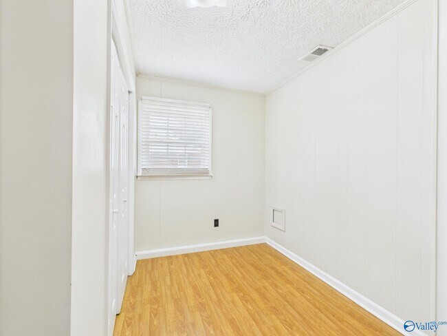 Building Photo - 9234 Segers Rd