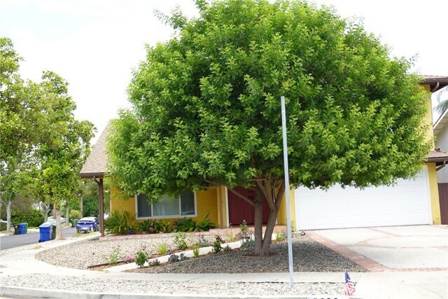 Building Photo - 6232 Hesperia Ave
