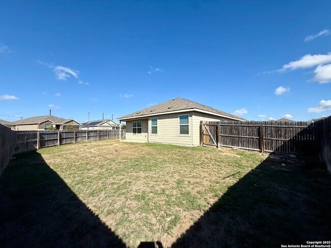 Building Photo - 8127 Glasgow Dr