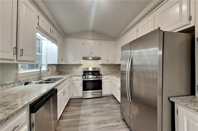 Building Photo - 1364 Towne Harbor Trail