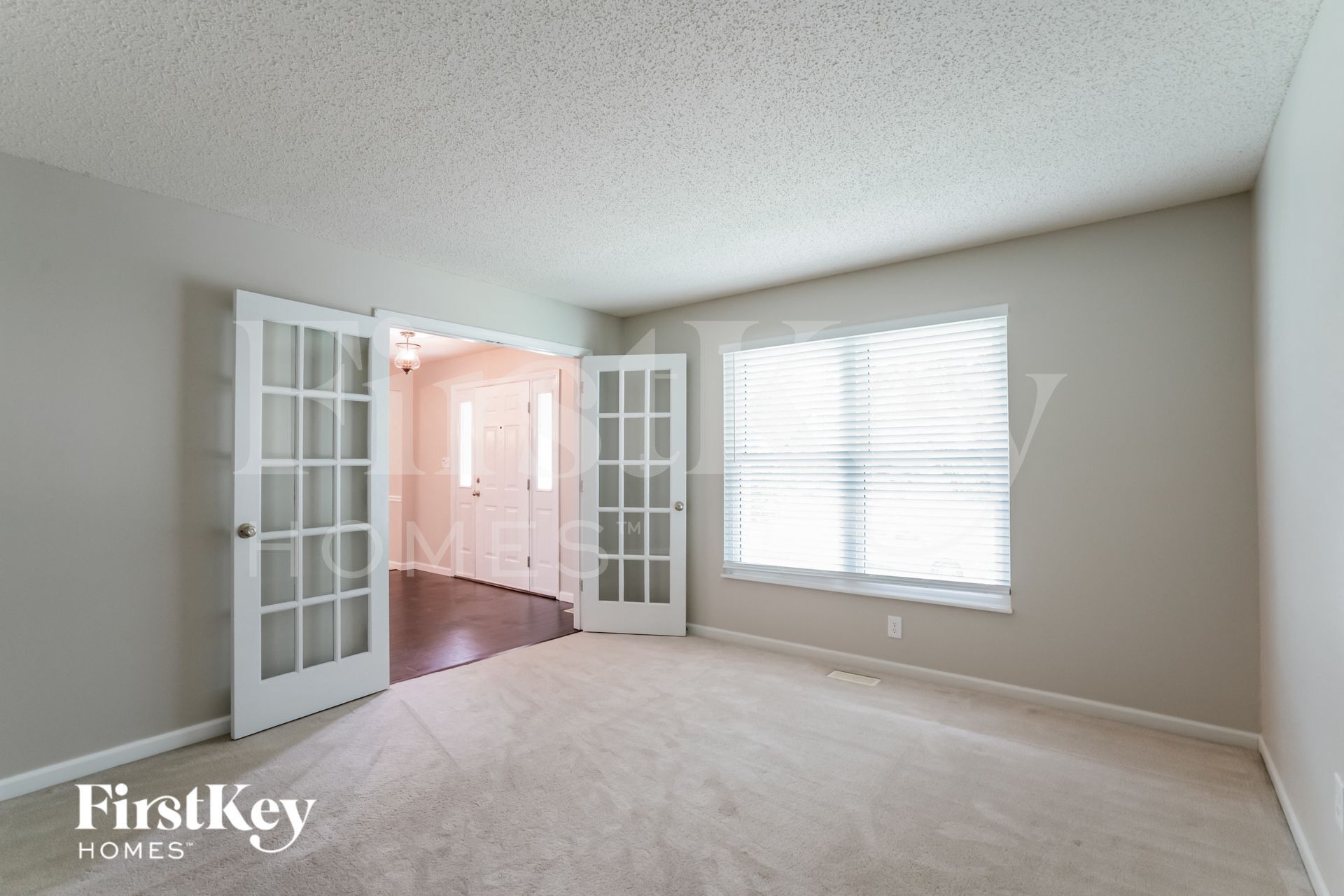 Building Photo - 1813 Highcrest Dr