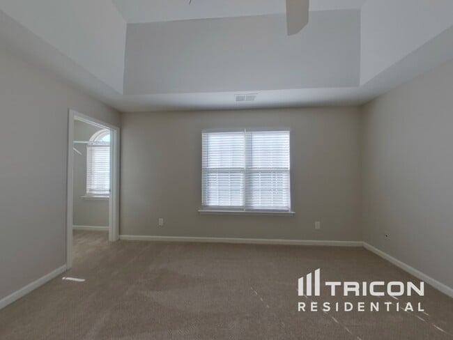 Building Photo - 6130 Spanish Moss Ln