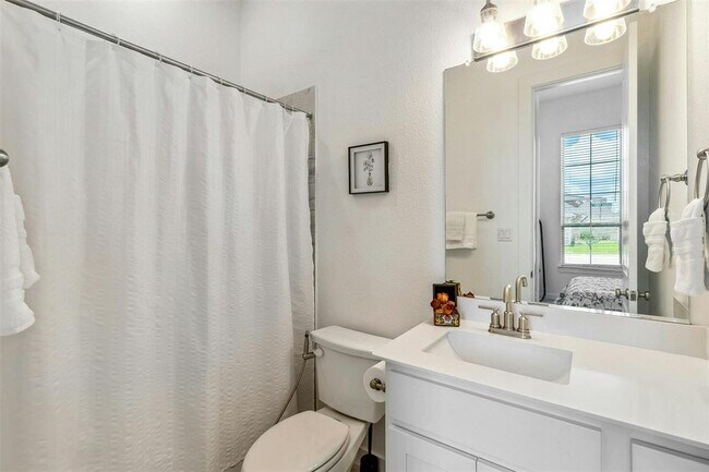 Building Photo - 104 Rainbow Vly Trl