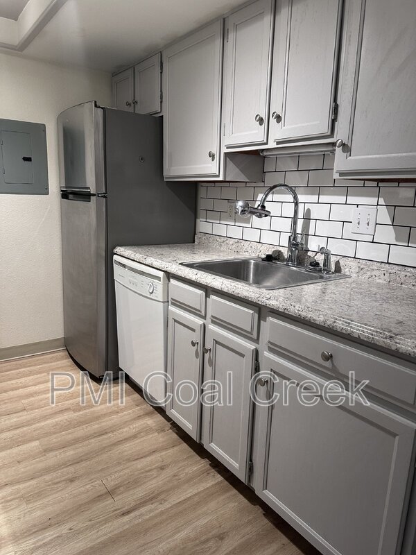 Building Photo - 2902 Shadow Creek Dr