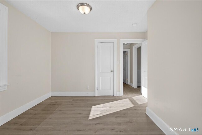 Building Photo - 34 Bristol St