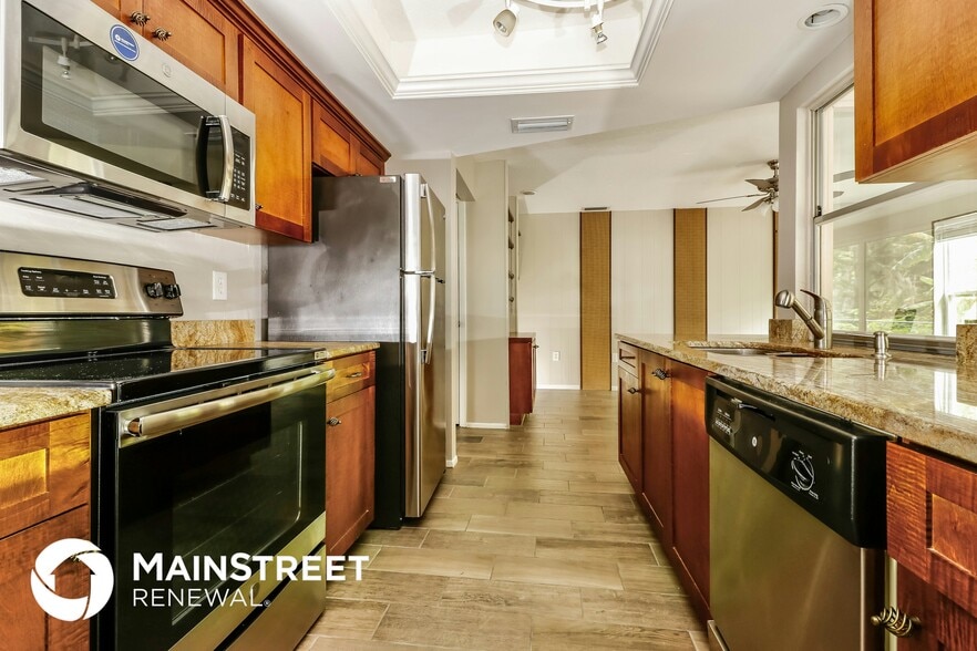 Building Photo - 1124 Danny Dr