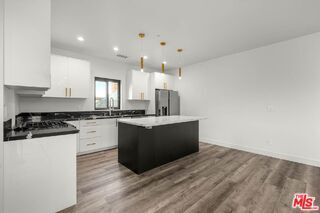 Building Photo - 1920 S Sherbourne Dr