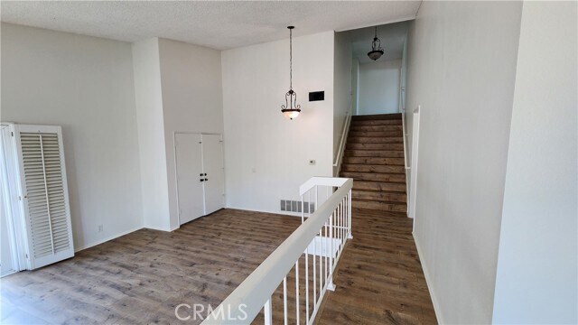 Building Photo - 23 Blazing Star