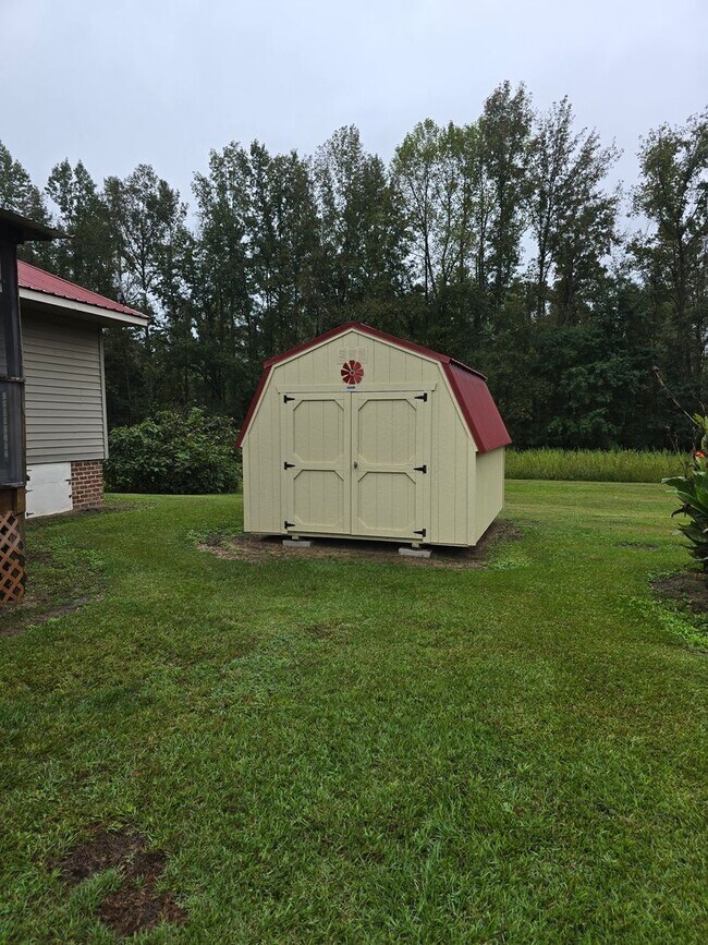 Building Photo - NEW LISTING!!!!!