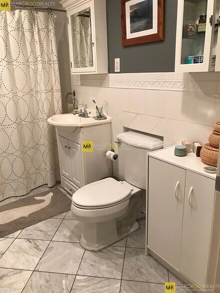 Building Photo - 65 Wareham St