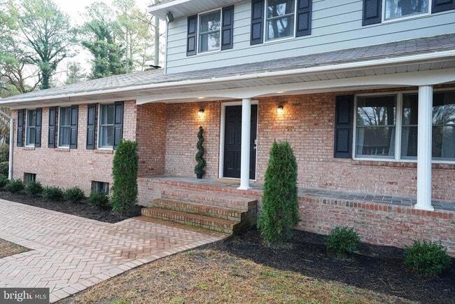 Building Photo - 414 Pine Bluff Rd